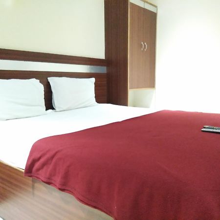 Hotel Adarsh Residency Tirupati Exteriér fotografie