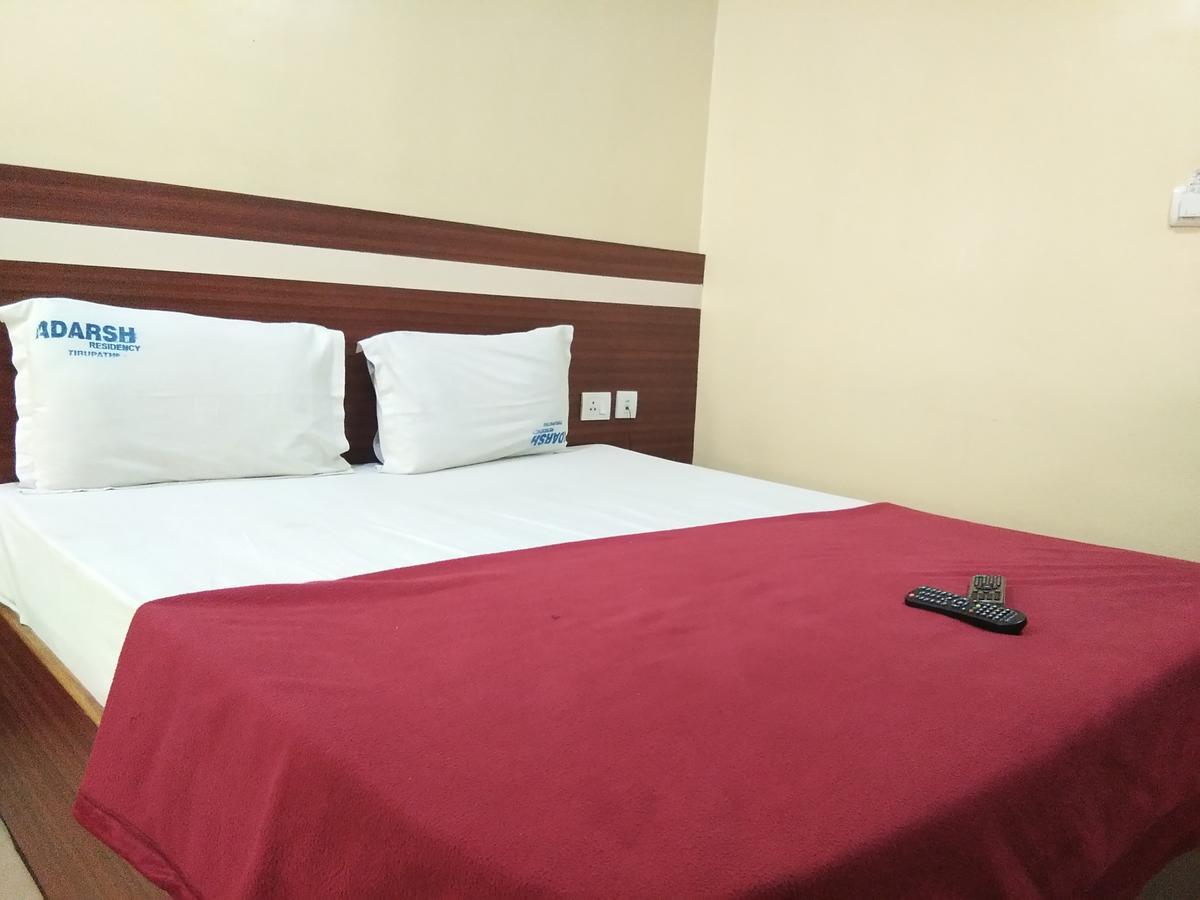 Hotel Adarsh Residency Tirupati Exteriér fotografie