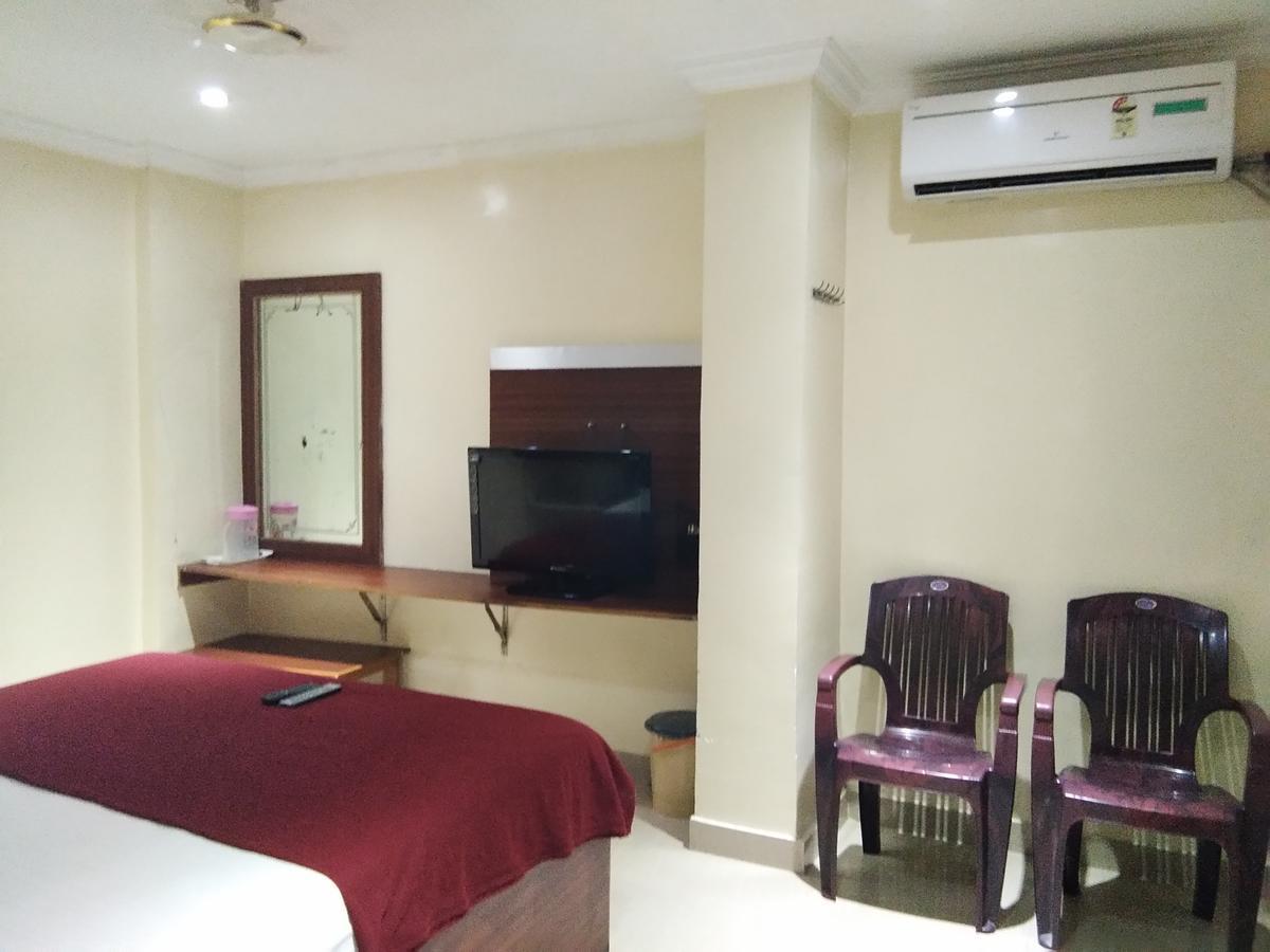 Hotel Adarsh Residency Tirupati Exteriér fotografie