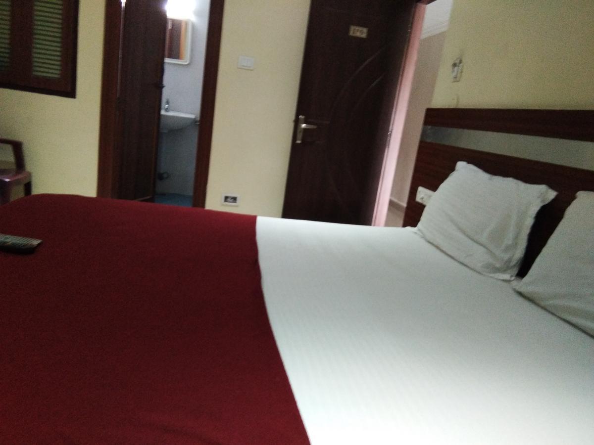 Hotel Adarsh Residency Tirupati Exteriér fotografie
