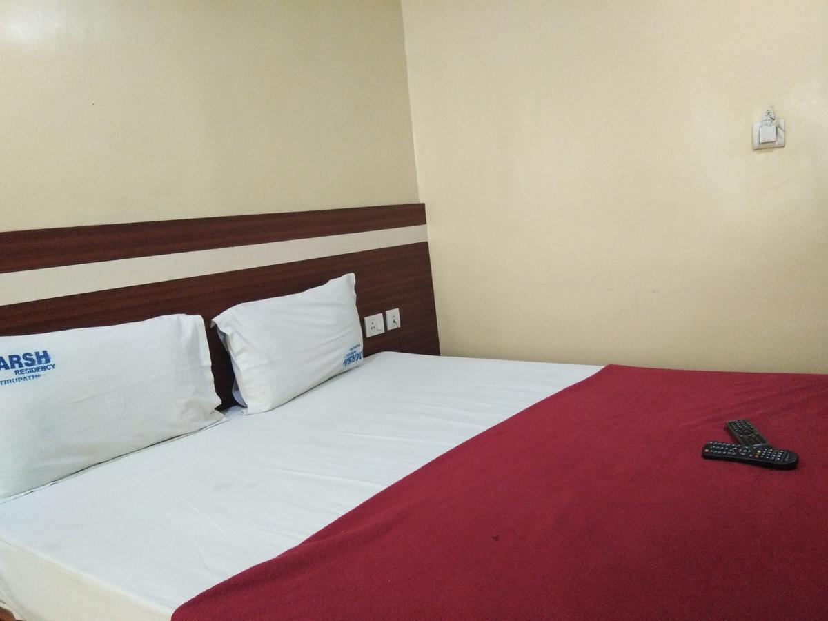 Hotel Adarsh Residency Tirupati Exteriér fotografie